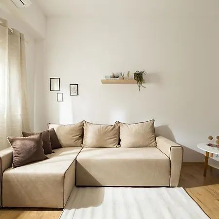 Aparthotel Ourania Lofts And 4*